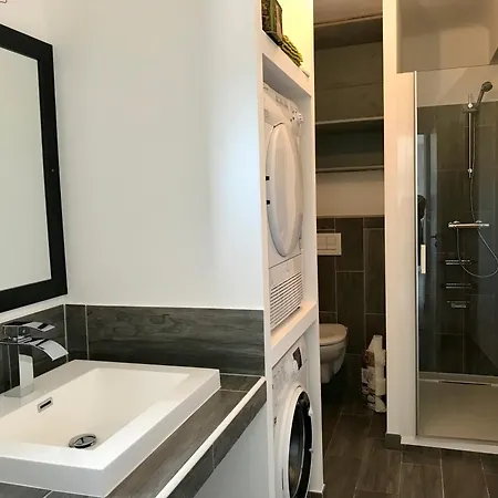 Neuf Renove Dans Maison A 100 M De La Exceptionnelle Vue Apartment Propriano (Corsica)